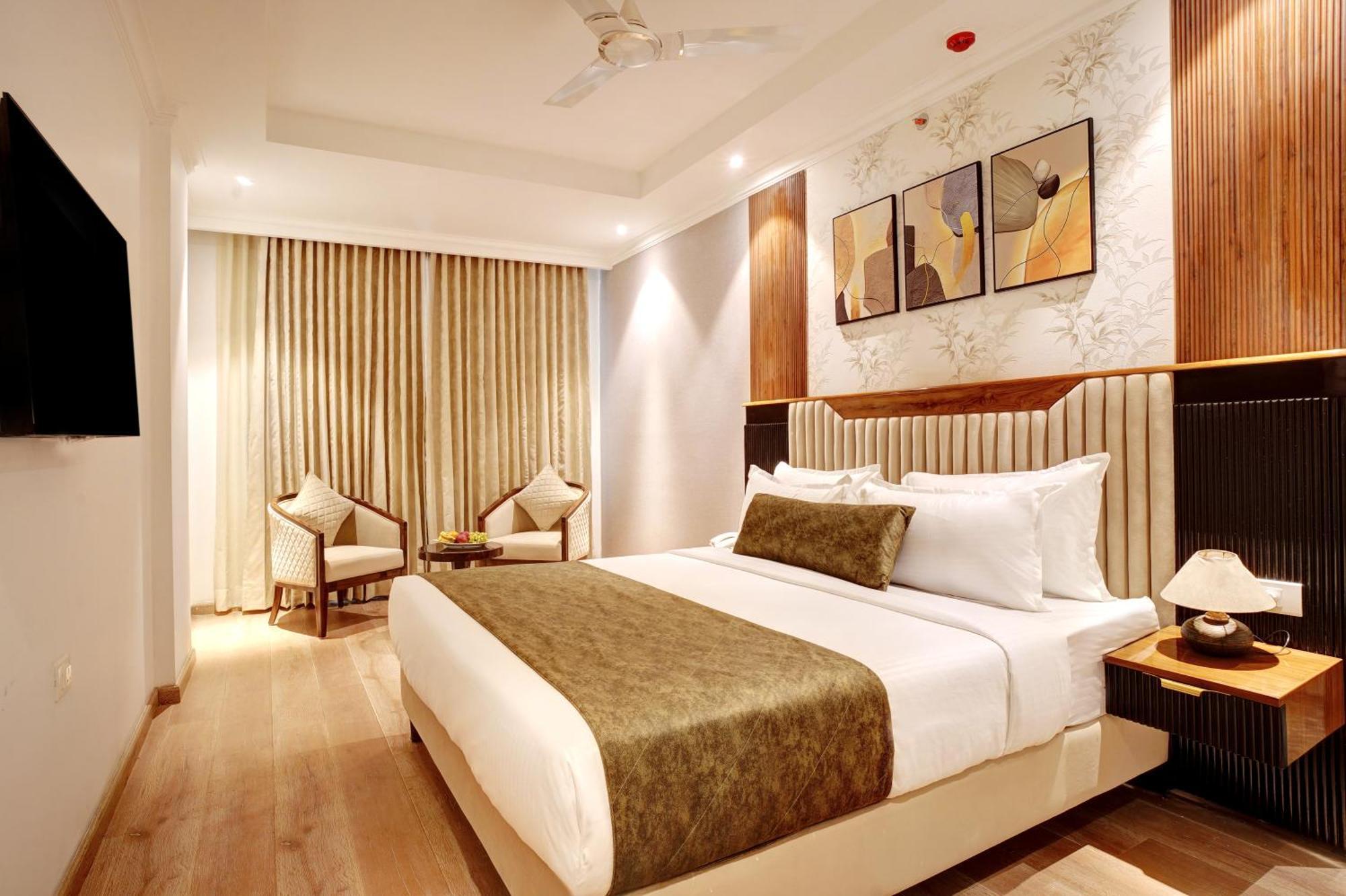 Iva Premium Delhi Airport With Airport Drop Hotell New Delhi Eksteriør bilde