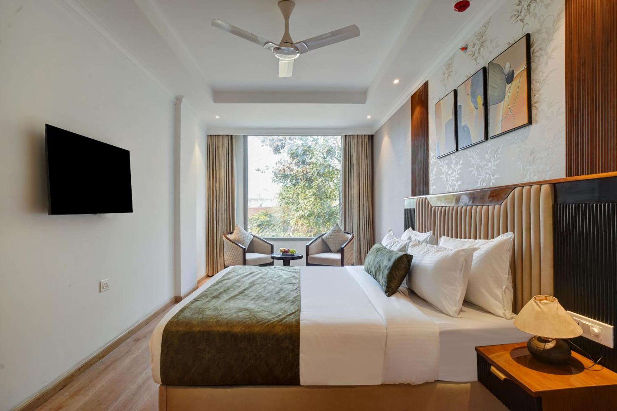 Iva Premium Delhi Airport With Airport Drop Hotell New Delhi Eksteriør bilde