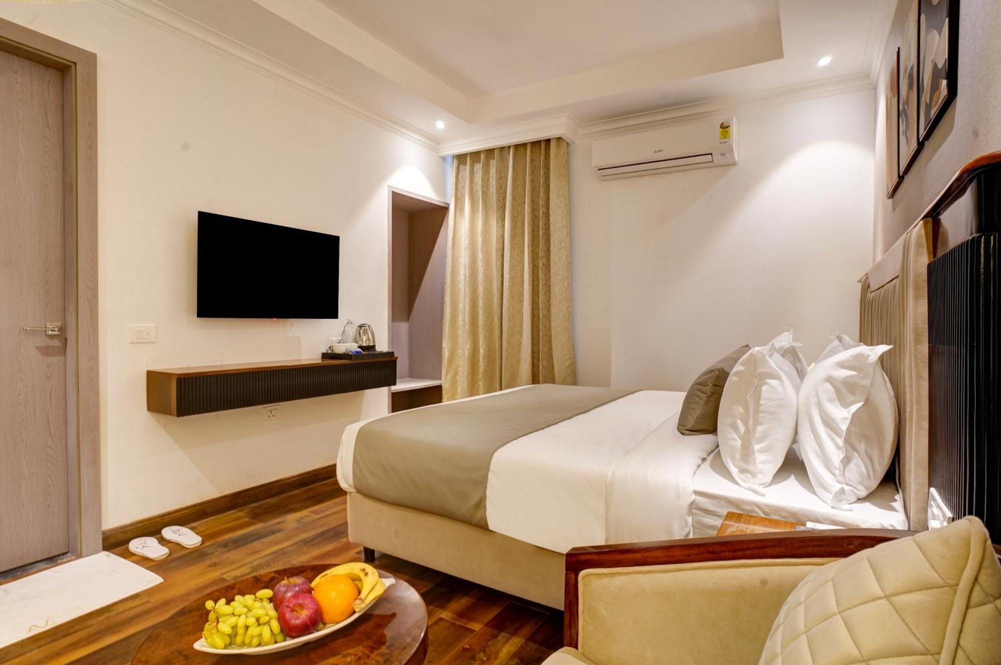 Iva Premium Delhi Airport With Airport Drop Hotell New Delhi Eksteriør bilde